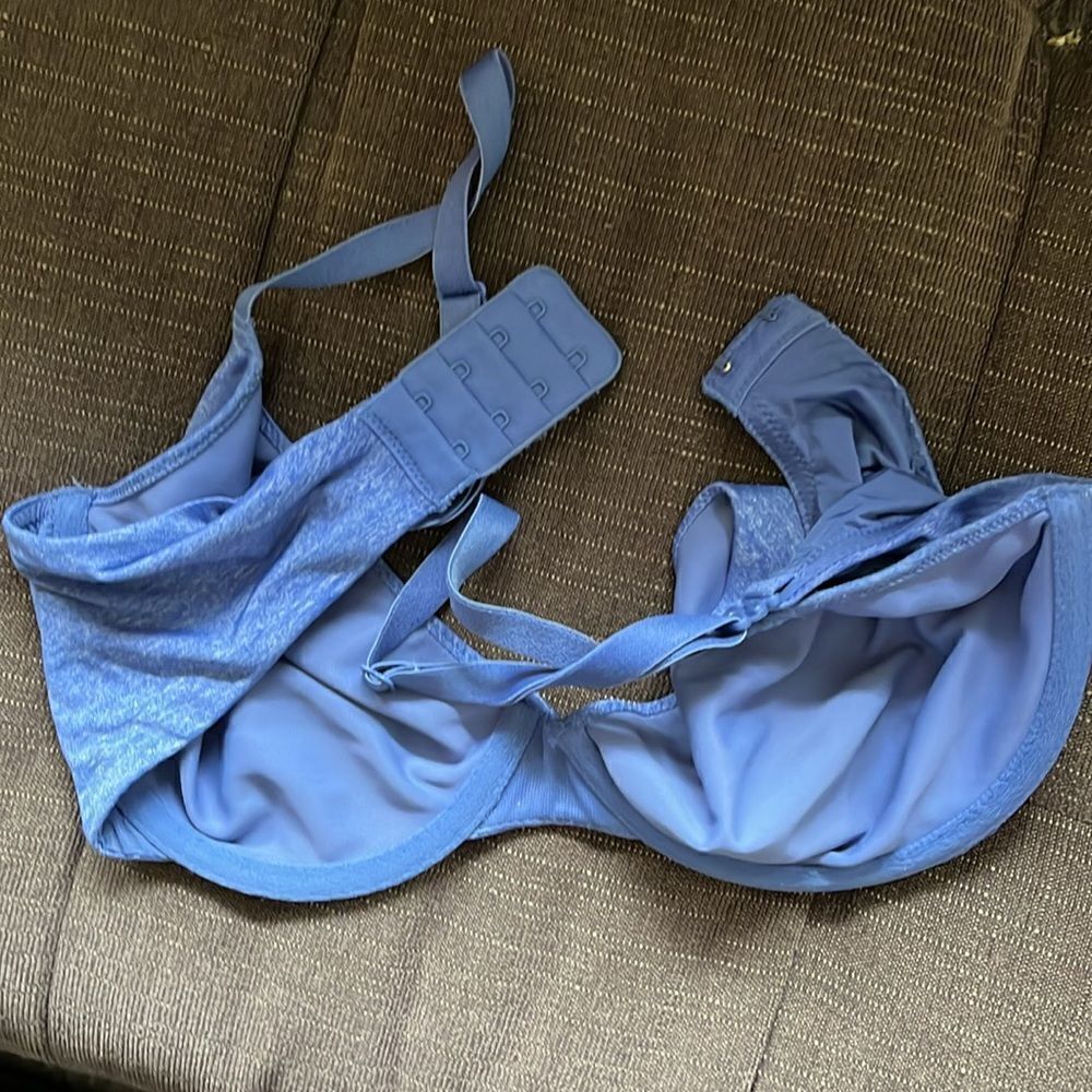 EUC PRETTY PURPLE VICTORIA’S SECRET UNDERWIRE UNLINED SEMI DEMI BRA 32DD - Picture 5 of 6